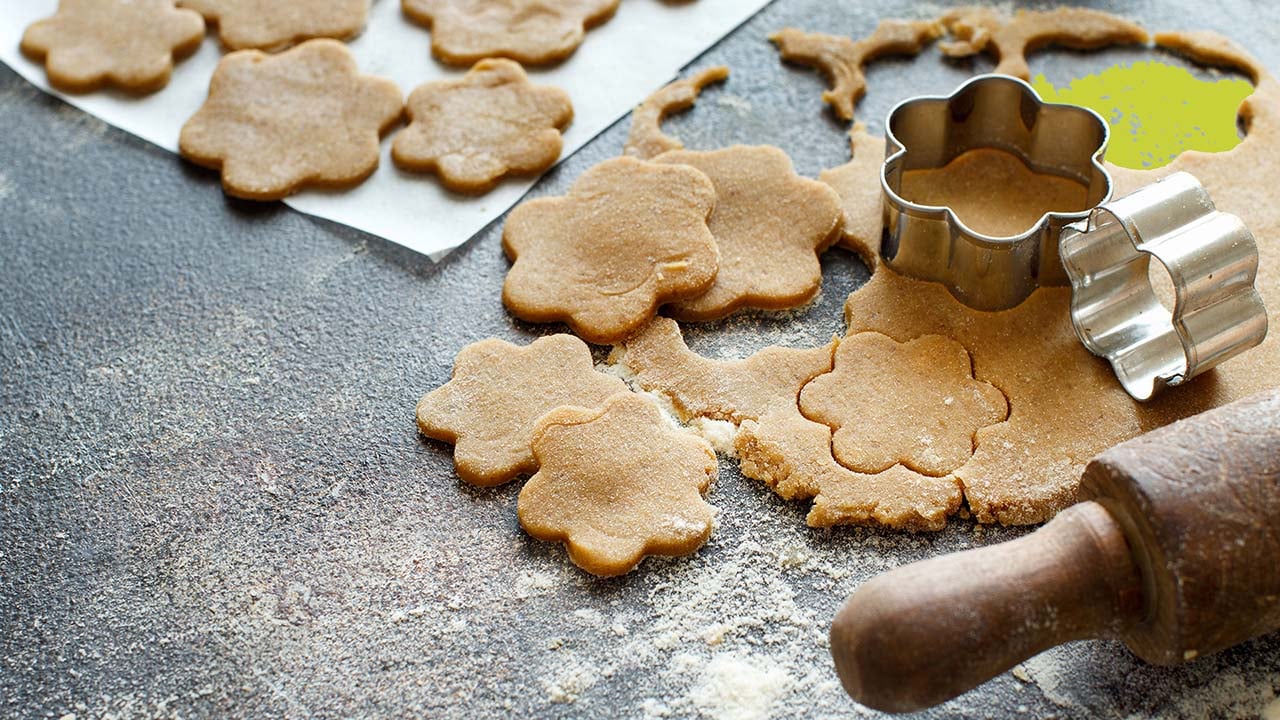 cooking-cookies-with-cookie-cutters